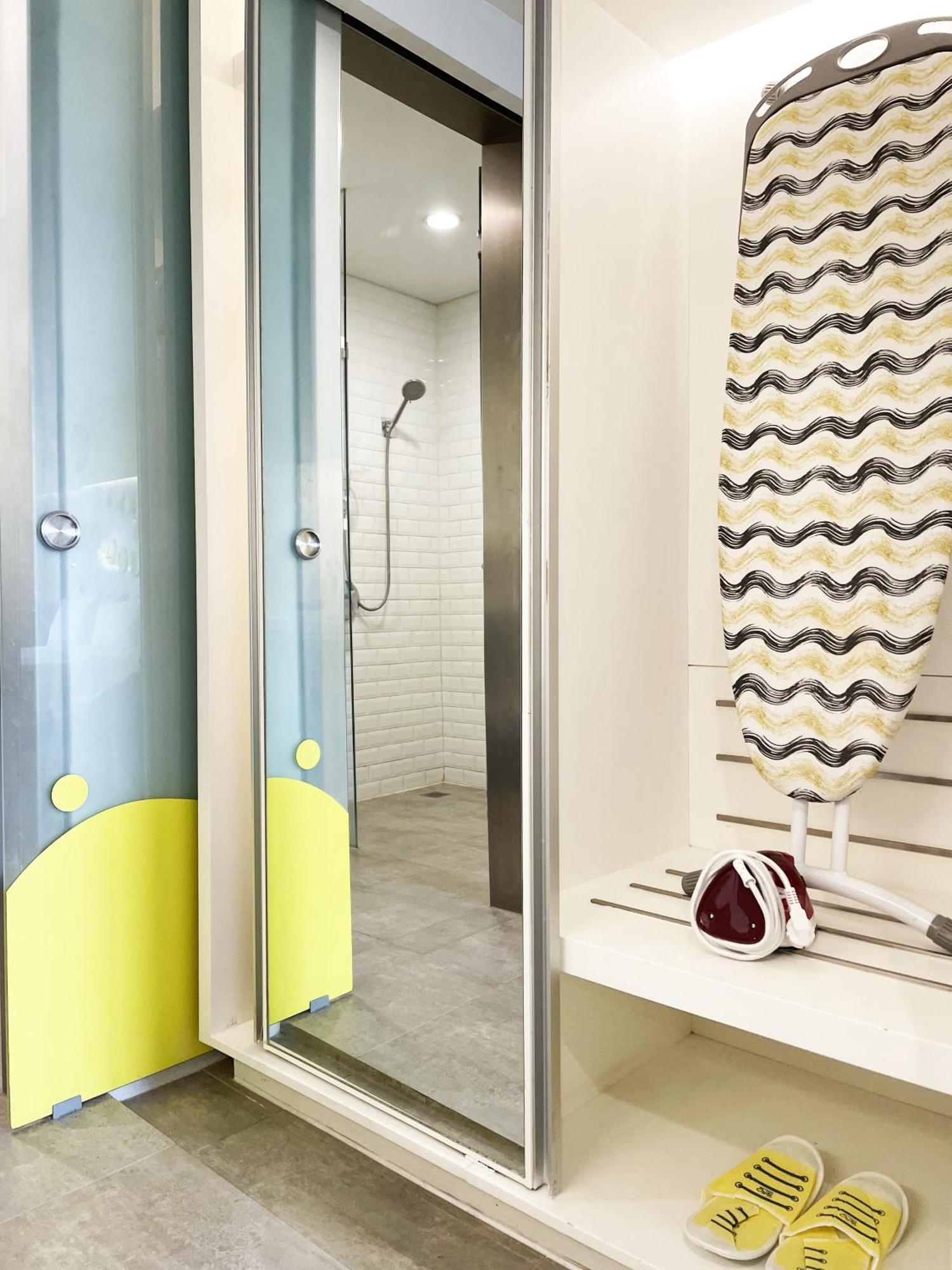 Yello Hotel Paskal Bandung Exterior photo