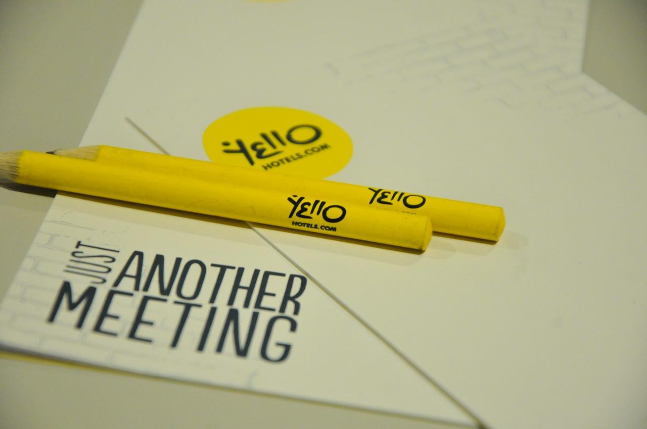 Yello Hotel Paskal Bandung Exterior photo
