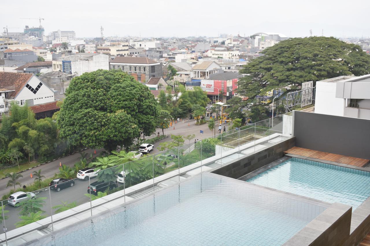 Yello Hotel Paskal Bandung Exterior photo