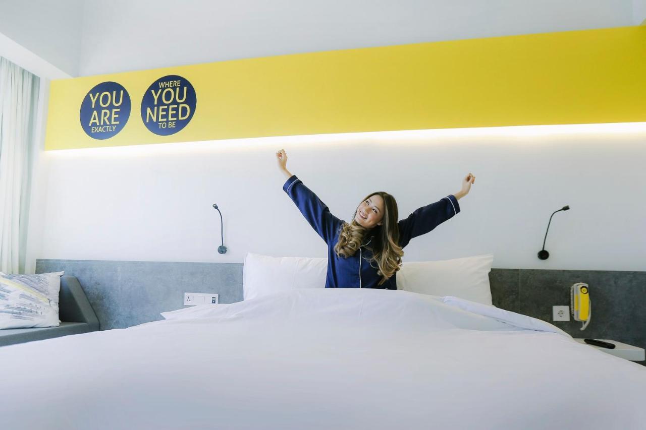 Yello Hotel Paskal Bandung Exterior photo